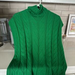 Green Cable Knit Women's Sweater-sleeveless